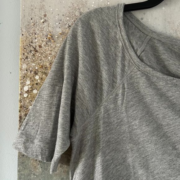 Abercrombie & Fitch T-Shirt (NWOT) - Picture 5 of 9